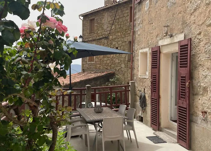 Maison De Caractere Renovee Coggia