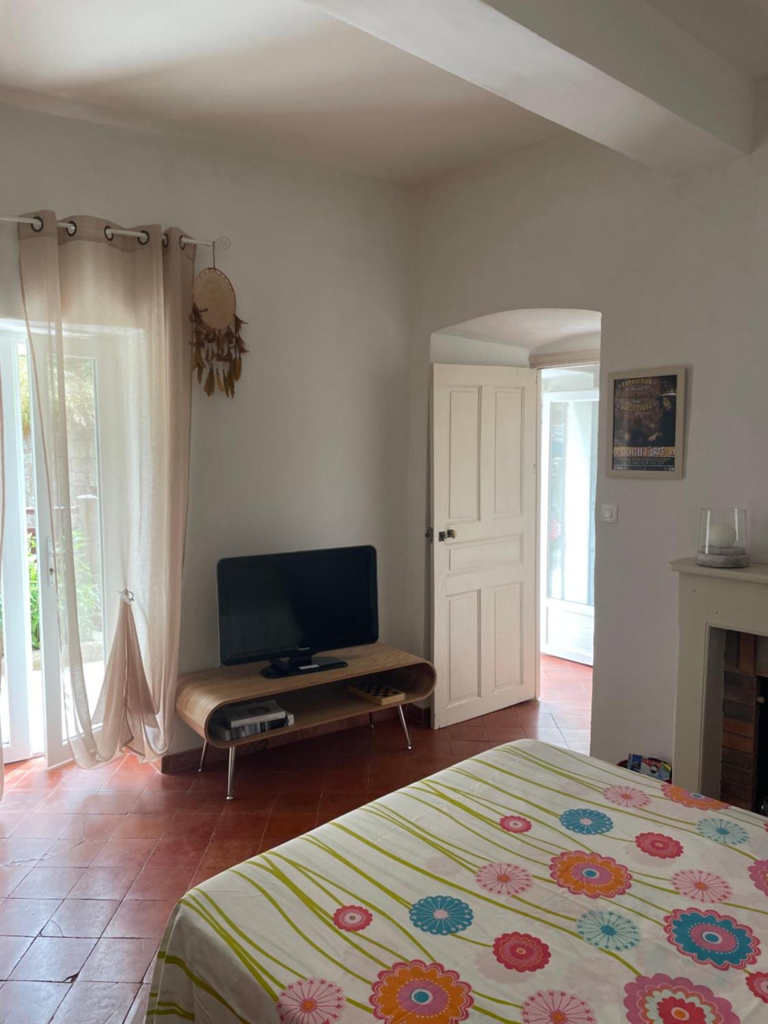 Maison De Caractere Renovee Holiday home Coggia