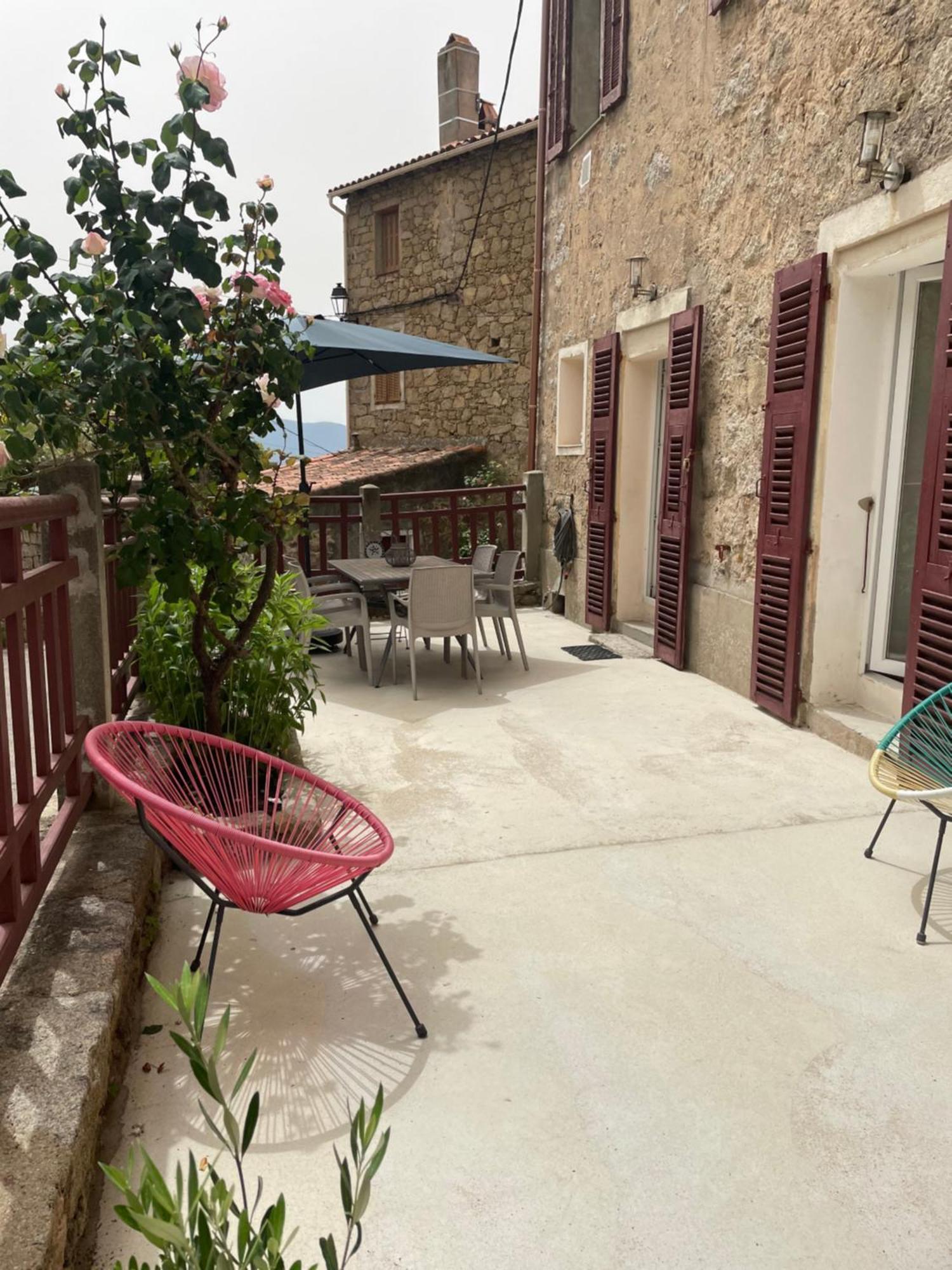 Maison De Caractere Renovee